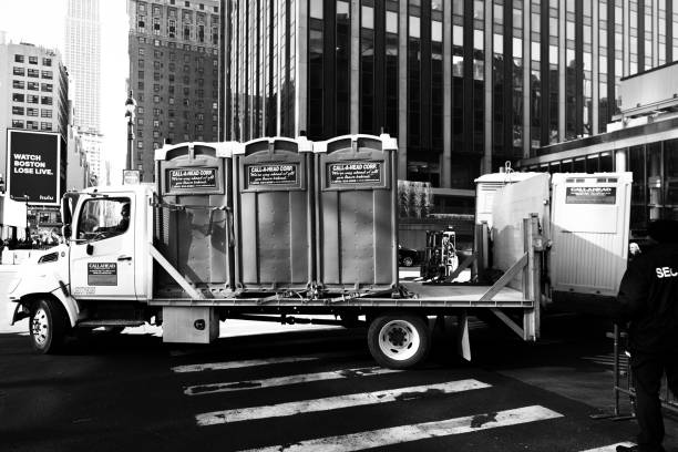 Portable Toilet Options We Offer in Maplewood, MO